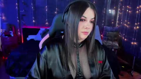 Liah Santos online show from 01-31-25, 03:55