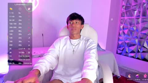 Santii online show from 11-18-25, 10:36