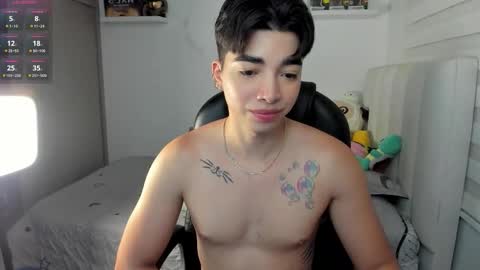 Mr. Santiago online show from 11-22-25, 01:21