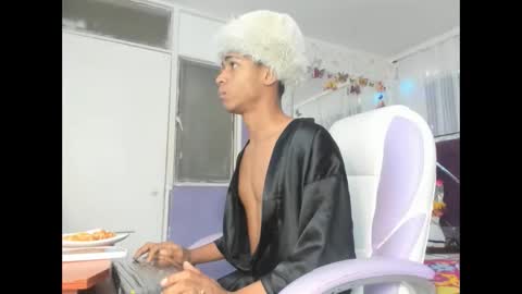 santy online show from 11-09-25, 02:04