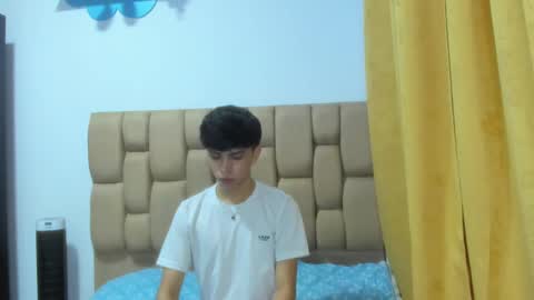 Santiago online show from 01-02-25, 04:20