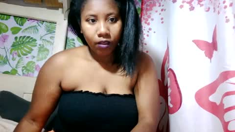 Snapshot of sanyah513 chatting on 07-05-26, 07:04 sanya online show from 07-05-26, 07:04