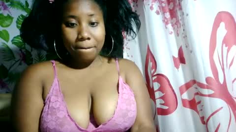 Snapshot of sanyah513 chatting on 07-30-26, 03:55 sanya online show from 07-30-26, 03:55