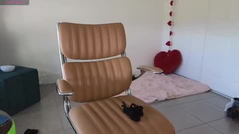 sapphir3xoxo online show from 02-05-25, 03:31