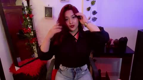 Snapshot of sapphire_lilac chatting on 12-02-25, 11:34 Carla online show from 12-02-25, 11:34