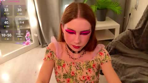 Snapshot of sapphiresolstice chatting on 10-13-25, 04:07 Karen online show from 10-13-25, 04:07