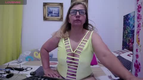 Snapshot of sara211 chatting on 07-28-26, 09:47 sara online show from 07-28-26, 09:47