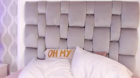 Sara online show from 03-04-25, 03:33