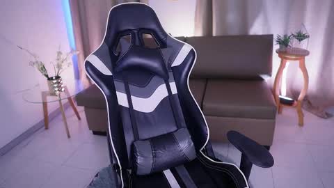 Sara  online show from 02-25-25, 03:27