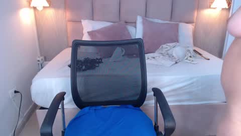 Sara... online show from 04-07-26, 11:04