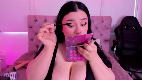 Snapshot of sara_ariass chatting on 09-24-25, 11:35 SARA ARIAS online show from 09-24-25, 11:35