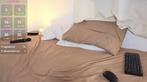 Snapshot of sara_brown04 chatting on 01-16-26, 08:35 Sara online show from 01-16-26, 08:35