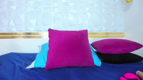 Snapshot of sara_collinnss chatting on 01-16-25, 12:42 Sara Collins online show from 01-16-25, 12:42