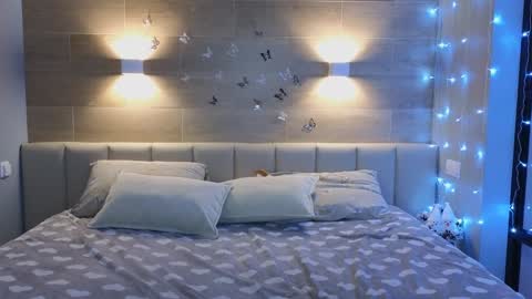 Sara online show from 12-23-24, 12:19