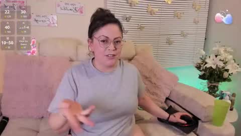 Sara Crowe online show from 01-11-26, 07:02