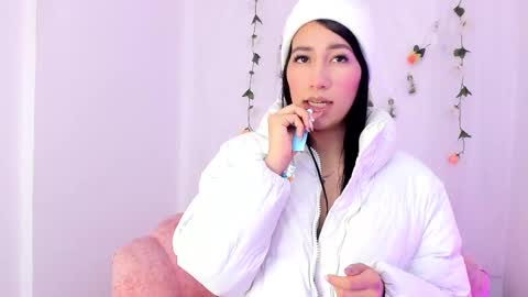 Sara  online show from 02-25-25, 11:19