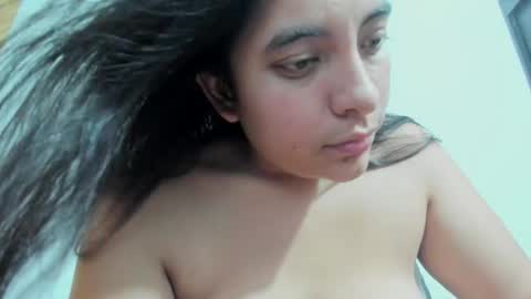 sara_len online show from 01-09-26, 06:53