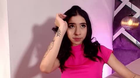 sara_lopee1 online show from 10-14-25, 12:06