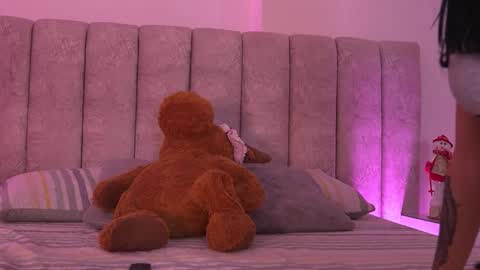 sara_lopee1 online show from 12-14-25, 11:59