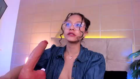 Snapshot of sara_mac_ chatting on 07-01-26, 01:34 Sara online show from 07-01-26, 01:34