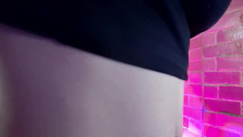 Sara online show from 03-04-25, 01:01