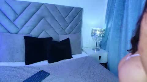 Snapshot of sara_owens7 chatting on 10-09-25, 01:47 sara_owens7 online show from 10-09-25, 01:47