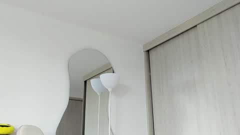 Sara online show from 01-27-25, 04:11