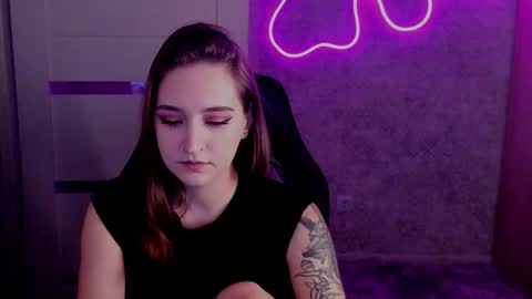 Sara online show from 10-28-25, 05:48