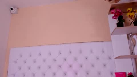 sara_salgado online show from 10-13-25, 11:10