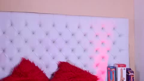 sara_salgado online show from 11-10-25, 11:09