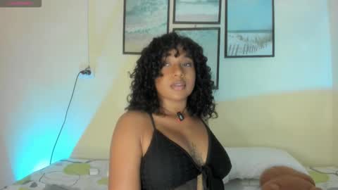 sara sofia online show from 12-18-25, 08:15