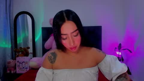 Snapshot of sara_stone03 chatting on 02-08-25, 08:52 sara_stone03 online show from 02-08-25, 08:52