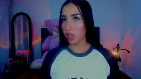 Snapshot of sara_stone03 chatting on 02-14-25, 01:34 sara_stone03 online show from 02-14-25, 01:34