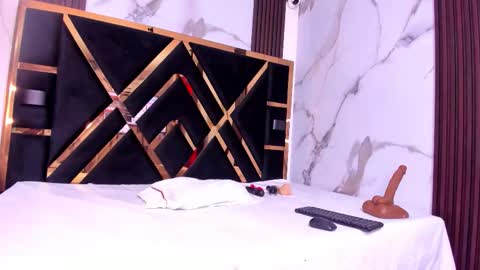 sara_tourner online show from 11-12-25, 11:21