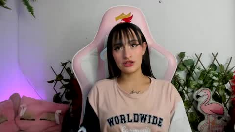 Sarah Ramirez online show from 12-21-24, 05:58