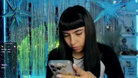 Sara online show from 02-18-25, 01:21