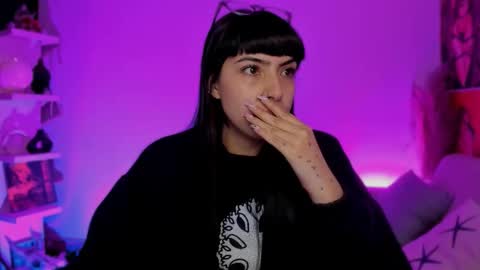 Sara online show from 10-16-25, 10:44