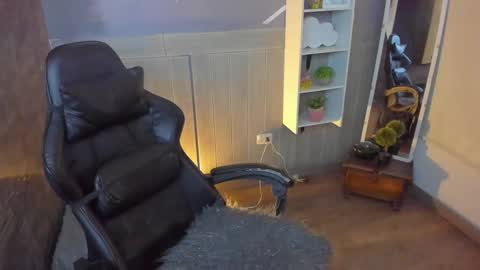 Snapshot of saraandsofi02 chatting on 01-08-25, 10:37 sofia gomez420 online show from 01-08-25, 10:37