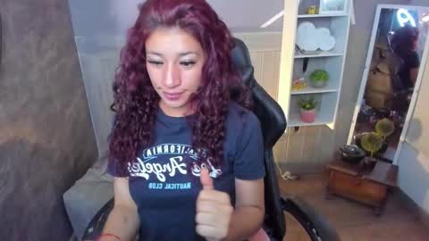 Snapshot of saraandsofi02 chatting on 01-10-25, 08:29 sofia gomez420 online show from 01-10-25, 08:29