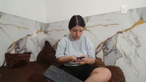 sara and thomas online show from 12-14-25, 06:12