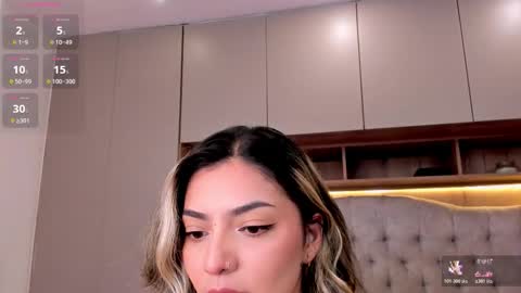 Snapshot of sarabennet_ chatting on 11-29-25, 01:08 Sara online show from 11-29-25, 01:08