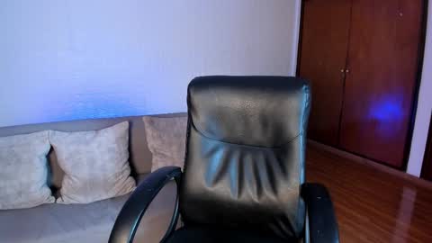 Sara  Everyday From 1430 to 2130 Col Time online show from 12-16-25, 06:46