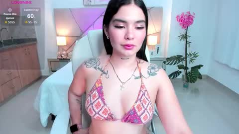 Snapshot of saracruz_1 chatting on 02-12-26, 02:39 saracruz online show from 02-12-26, 02:39