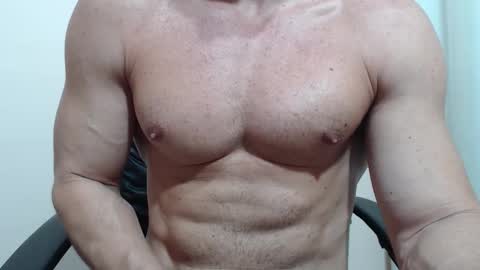 saradorj92 online show from 02-08-26, 01:09