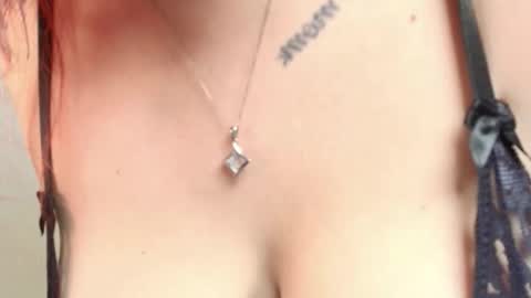 Sara online show from 11-22-25, 06:12