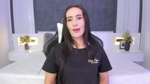 Snapshot of saragomez_1 chatting on 10-02-25, 12:12 Sara Gomez online show from 10-02-25, 12:12