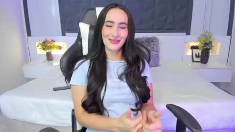 Snapshot of saragomez_1 chatting on 10-06-25, 11:51 Sara Gomez online show from 10-06-25, 11:51