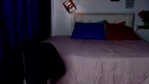 Snapshot of sarah__moon1 chatting on 01-20-25, 05:59 Sarah Moon online show from 01-20-25, 05:59