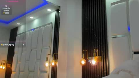 sarah_ashbourne online show from 10-25-25, 03:36