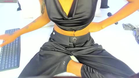 sarah_ashbourne online show from 10-29-25, 12:07